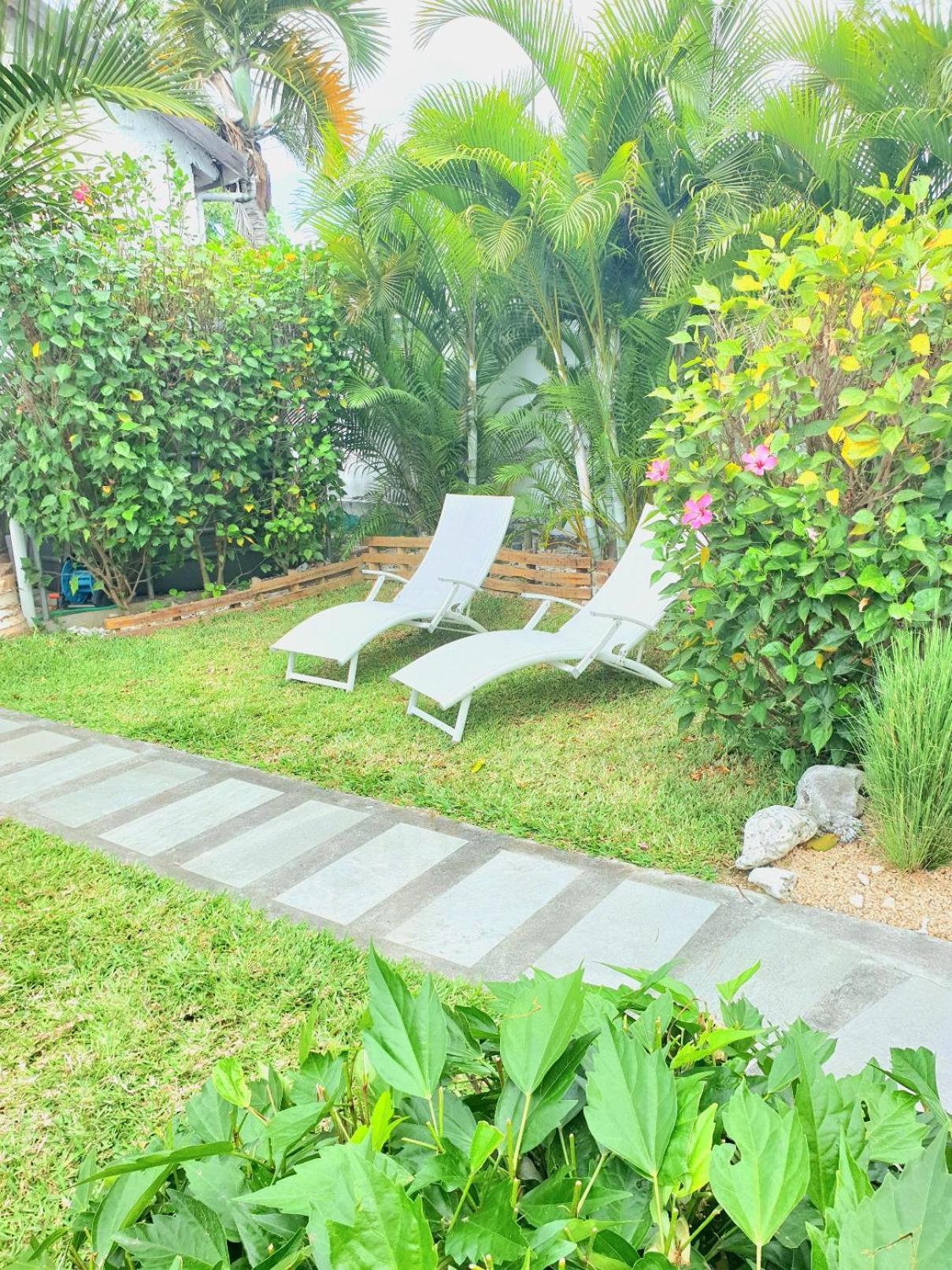 Ferienwohnung Casa Frangipani Mauritius Trou d'Eau Douce Exterior foto