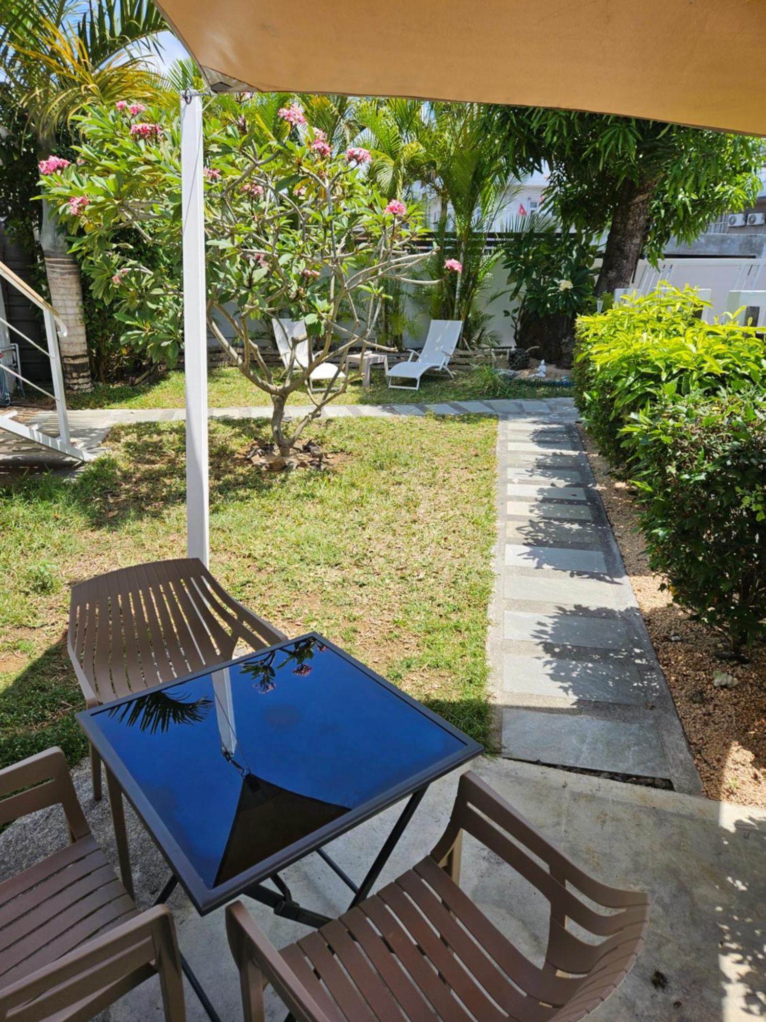 Ferienwohnung Casa Frangipani Mauritius Trou d'Eau Douce Exterior foto
